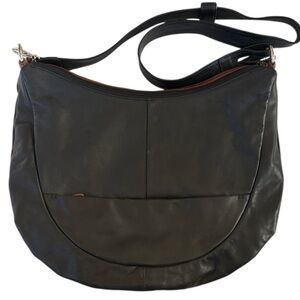 EUC Derek Alexander Leather Large Hobo
Bag Black Retail $440.00